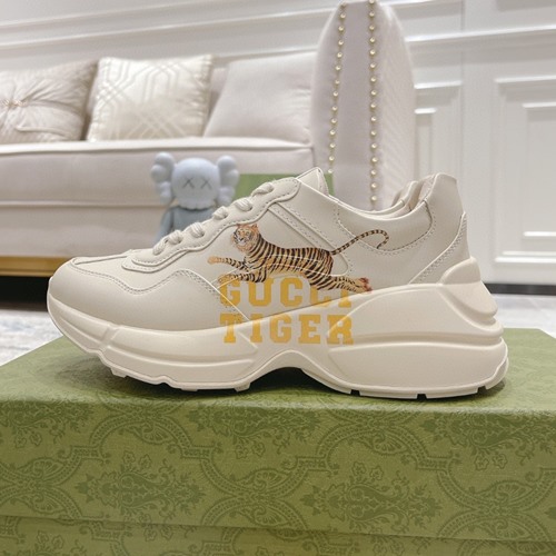 구찌 라이톤 래더 남.여 스니커즈