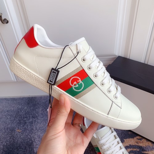 구찌 인터로킹 G 에이스 남.여 스니커즈