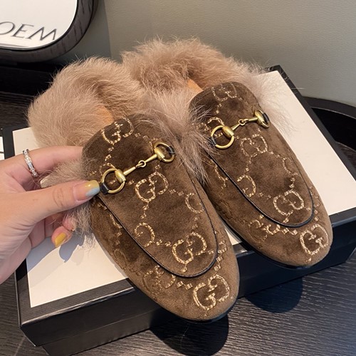 구찌 조르단 퍼 블로퍼