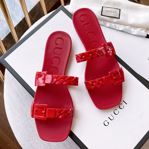 구찌 트위스트 버클 러버 슬라이드 젤리슈즈