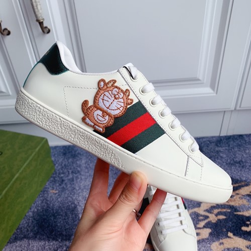 구찌×도라에몽 콜라보 에이스 남.여 스니커즈