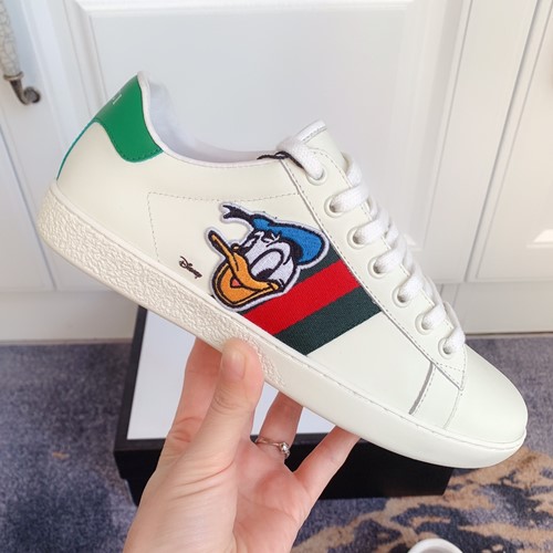 구찌×디즈니 콜라보 도널드 덕 에이스 남.여 스니커즈