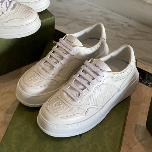 구찌×청키 B 스니커즈