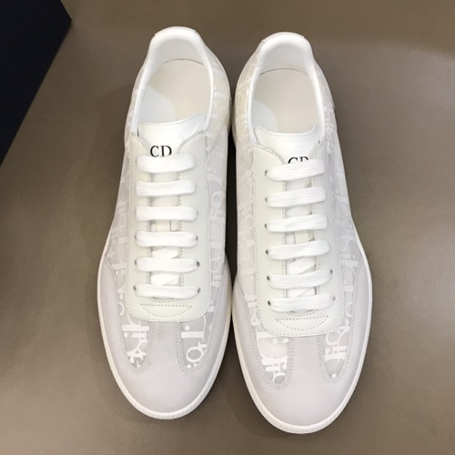 다니엘 아샴 스니커즈