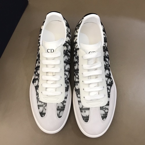 다니엘 아샴 스니커즈