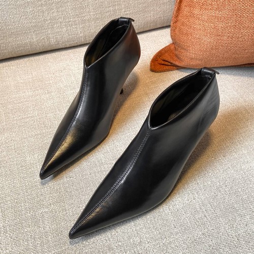 더 로우 Bourgeoise 앵클부츠