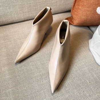 더 로우 Bourgeoise 앵클부츠