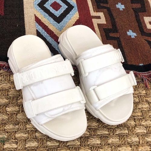 디올 D-WANDER 카모플라쥬 나일론 슬라이드 샌들