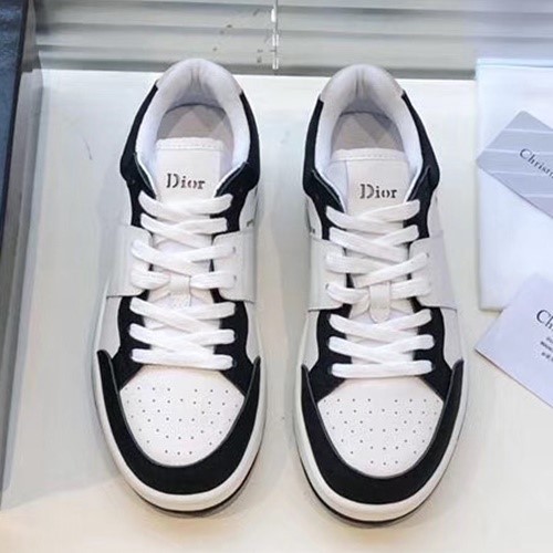디올 스니커즈