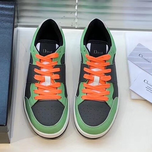 디올 스니커즈