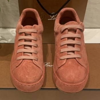 로로피아나 스니커즈