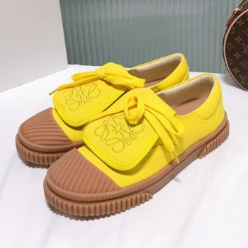 로에베 스니커즈