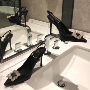 로저비비에 슬링백,슬링백힐