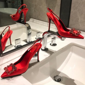 로저비비에 슬링백,슬링백힐