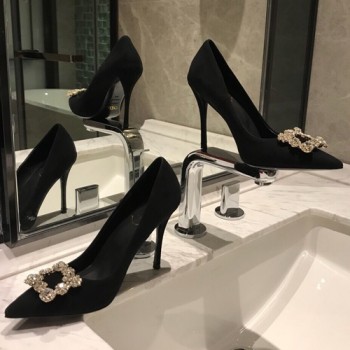 로저비비에 플랫슈즈, 펌프스힐