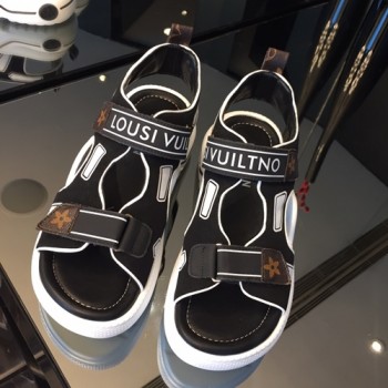 루이비통 아치라이트 스포티 샌들