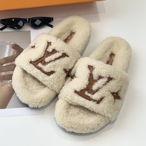 루이비통 파세오 플랫 컴포트 뮬 양털슬리퍼