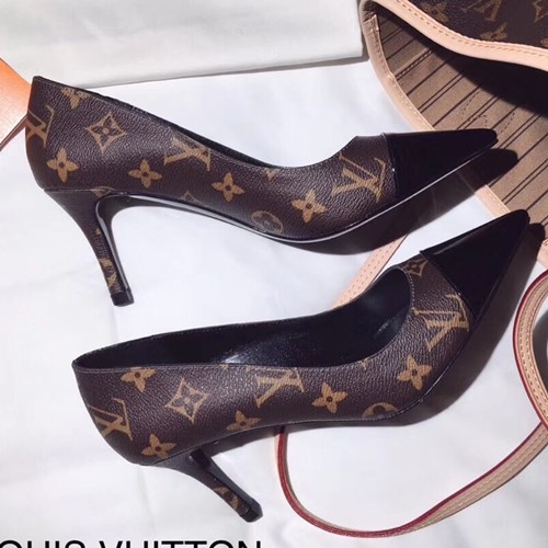 루이비통 펌프스