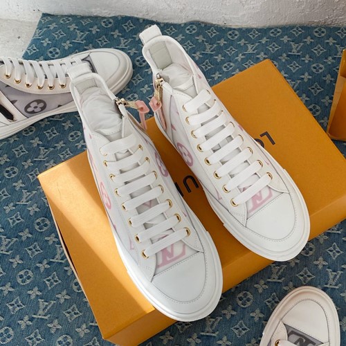 루이비통 하이탑 스니커즈