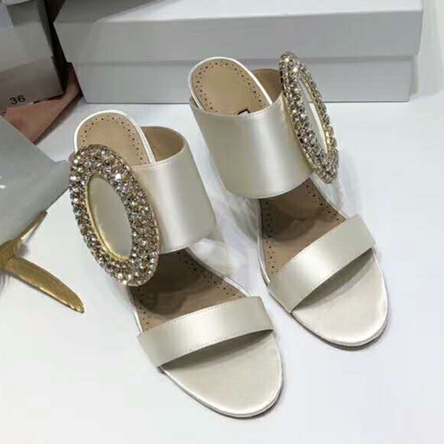 마놀로 블라닉 새틴 스와로브스키 샌들힐