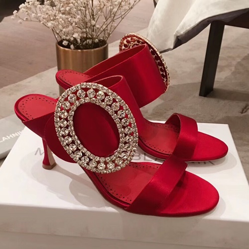 마놀로 블라닉 새틴 스와로브스키 샌들힐