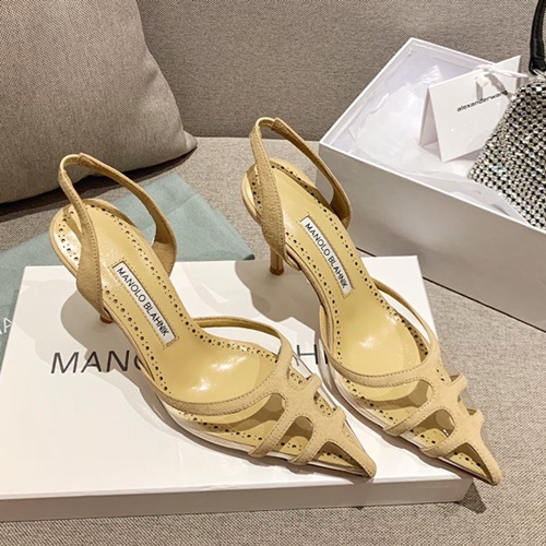 마놀로 블라닉 새틴 스와로브스키 샌들힐