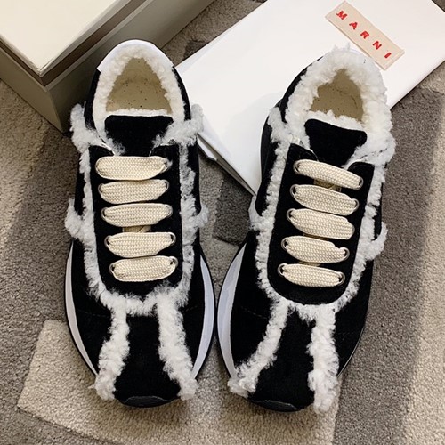 마르니 빅풋 스니커즈