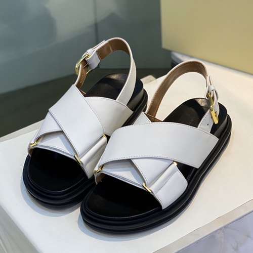 마르니 크로스 샌들