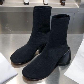 메종 마르지엘라 MM6 앵클부츠