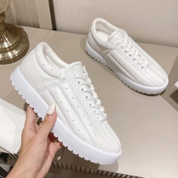 메종 마르지엘라 스니커즈