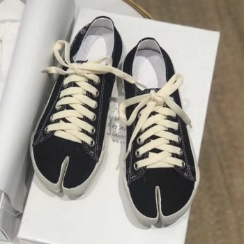 메종 마르지엘라 타비 스니커즈