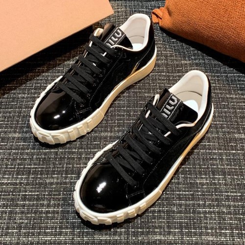 미우미우 로우탑 스니커즈