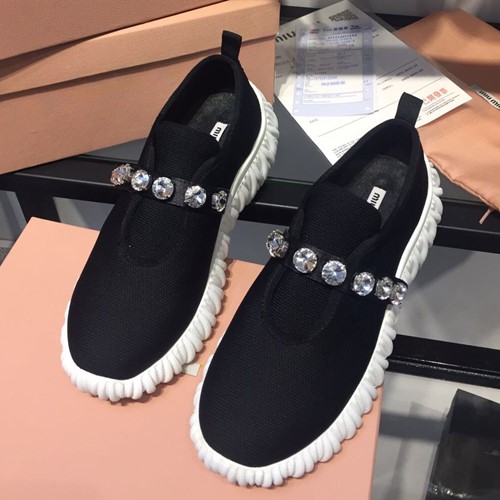 미우미우 슬립온