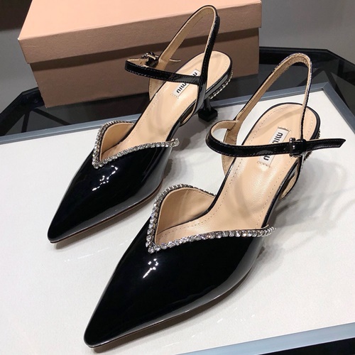 미우미우 크리스탈 비즈 슬링백