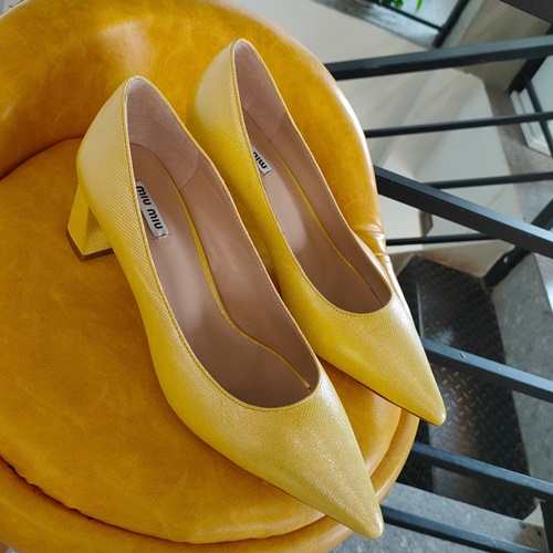 미우미우 펌프스