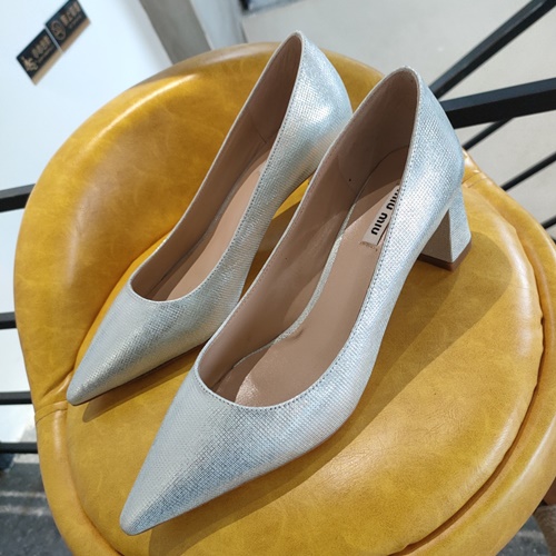 미우미우 펌프스