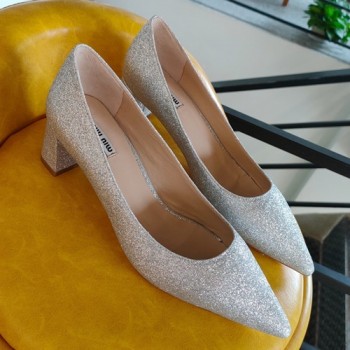 미우미우 펌프스