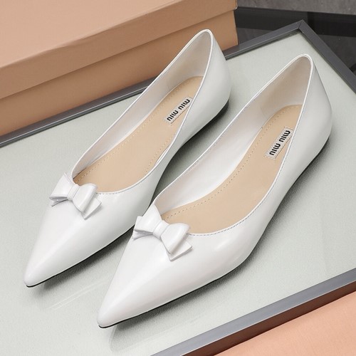 미우미우 플랫슈즈