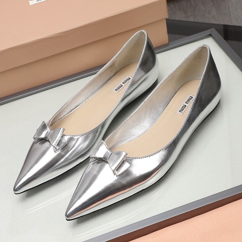 미우미우 플랫슈즈