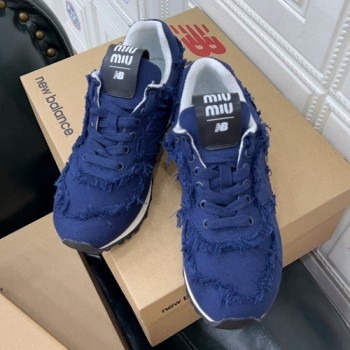 미우미우×뉴발란스 콜라보 574 스니커즈