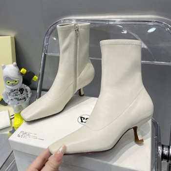 바이 파 앵클부츠