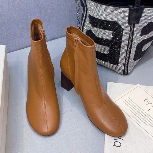 바이 파 앵클부츠