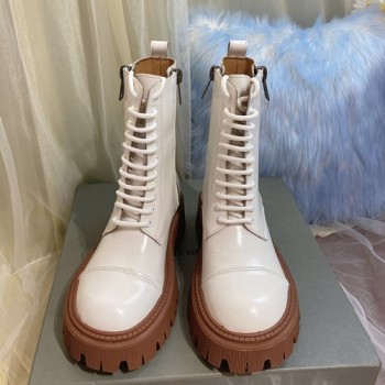 발렌시아가 레이스업 부츠