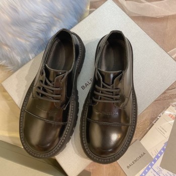 발렌시아가 로퍼