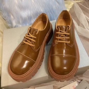 발렌시아가 로퍼