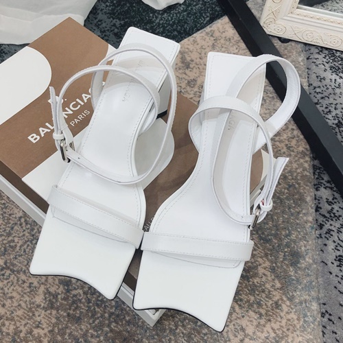 발렌시아가 샌들힐