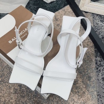 발렌시아가 샌들힐