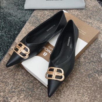 발렌시아가 스퀘어 나이프 BB 플랫슈즈