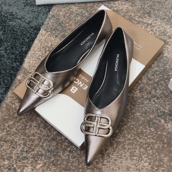 발렌시아가 스퀘어 나이프 BB 플랫슈즈