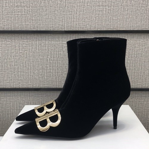 발렌시아가 앵클부츠